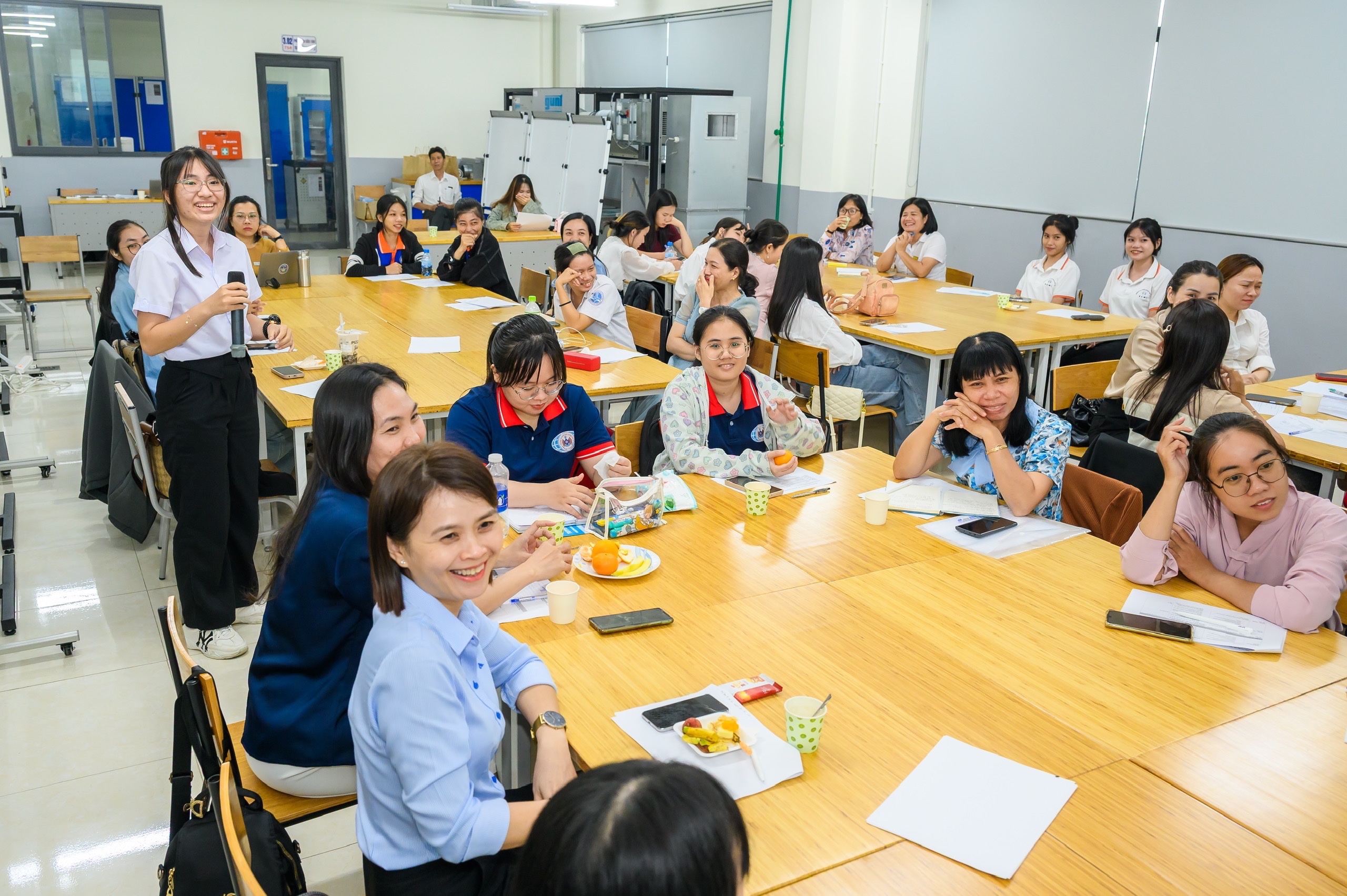 LIỆU CON GÁI CÓ PHÙ HỢP VỚI NGÀNH LOGISTICS?